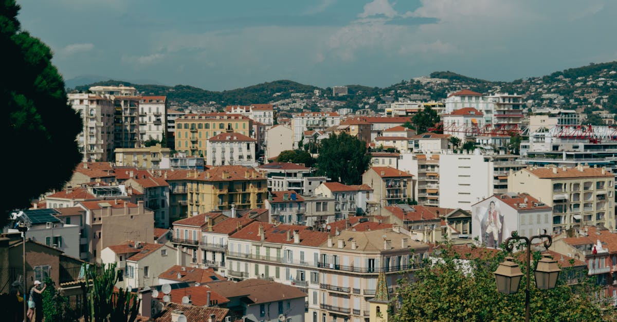 découvrez le cinéma français : une riche sélection de films alliant histoire, culture et émotions pour tous les amateurs de cinéma.