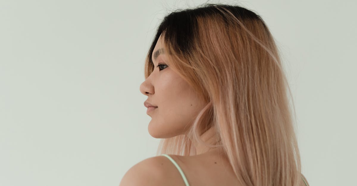 découvrez le hair balayage, une technique de coloration naturelle et lumineuse qui sublime vos cheveux avec des reflets doux et élégants.