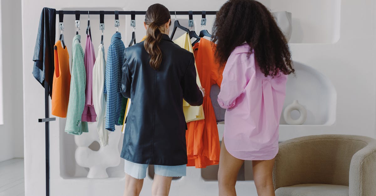 découvrez la veste idéale pour sublimer votre robe fluide, alliant élégance et confort pour un look parfait en toute occasion.