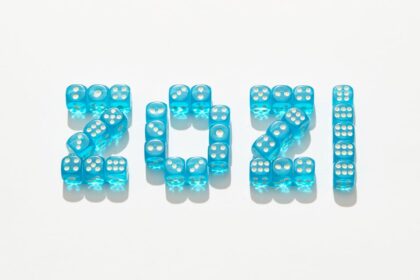 découvrez l'univers de lucky blue smith, mannequin et icône de la mode reconnue pour son style unique et son charisme hors du commun.