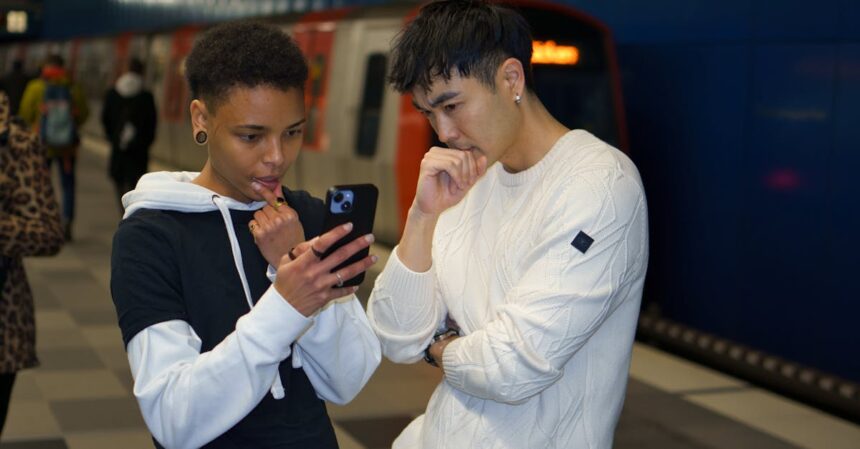 découvrez les caractéristiques des traits de personnalité narcissique, leur impact sur les relations et comment les reconnaître efficacement.