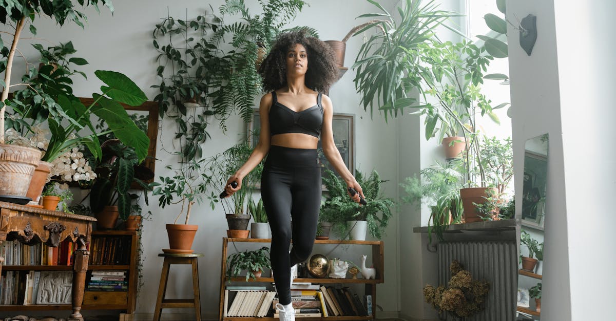 découvrez la gymnastique somatique, une méthode douce visant à améliorer la conscience corporelle, la posture et la mobilité grâce à des exercices spécifiques et adaptés à tous.