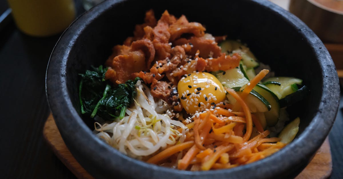 découvrez notre recette facile et rapide de vinaigrette maison pour sublimer toutes vos salades avec une touche fraîche et savoureuse.