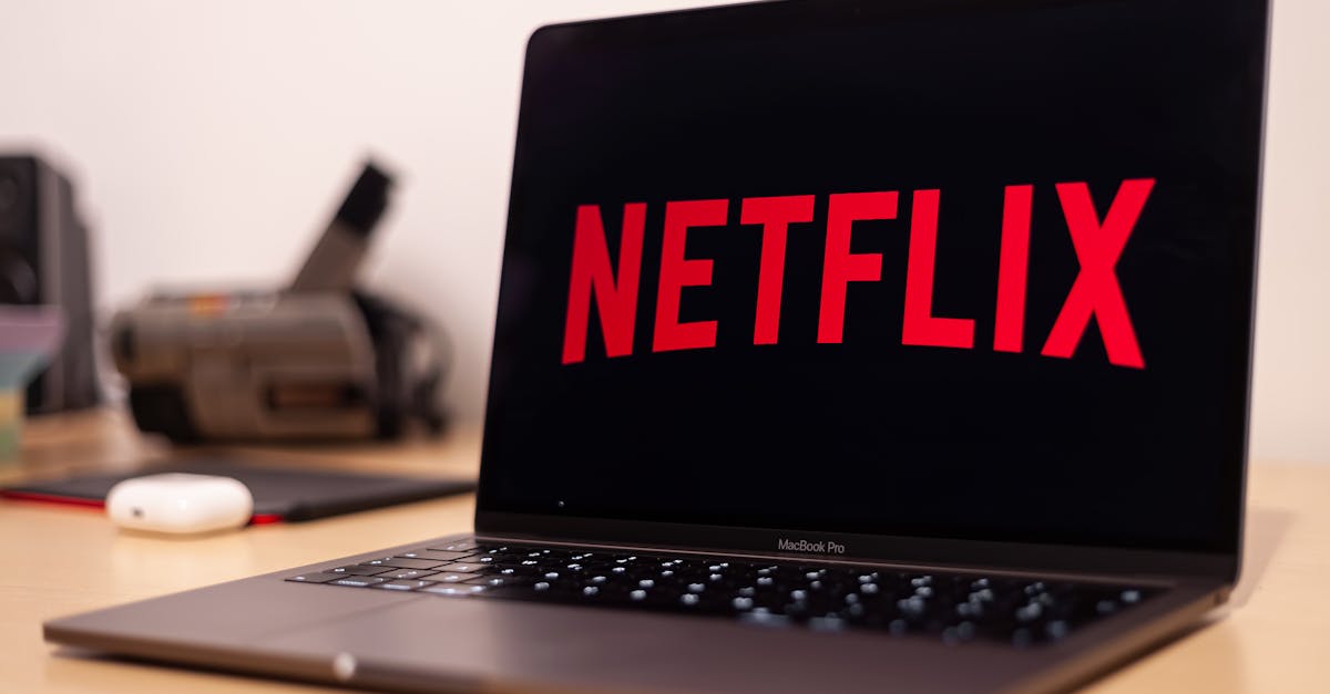découvrez notre sélection incontournable de mini-séries captivantes à regarder d'une traite sur netflix, parfaites pour vos soirées binge-watching.