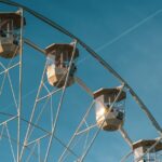 découvrez les différences de taille étonnantes entre célébrités et comment elles influencent leurs apparitions publiques et photos.