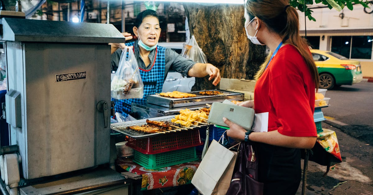 découvrez les aliments à éviter la nuit après 50 ans pour améliorer votre sommeil et votre santé. conseils nutritionnels adaptés à votre âge.