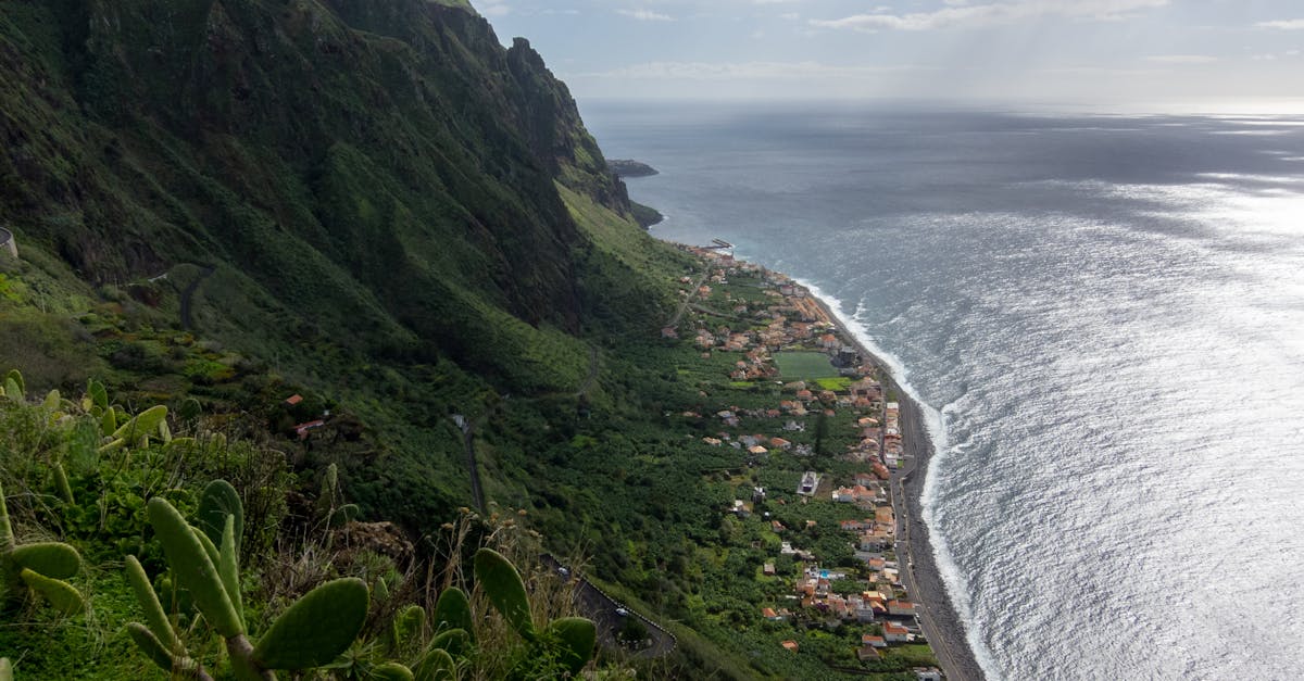 découvrez un village portugais caché, riche en histoire et en charme authentique, loin des sentiers touristiques.