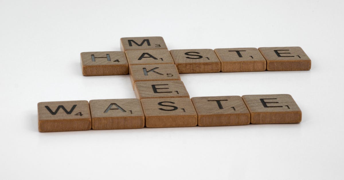 découvrez une collection d'expressions idiomatiques françaises courantes et leurs significations pour enrichir votre vocabulaire quotidien.