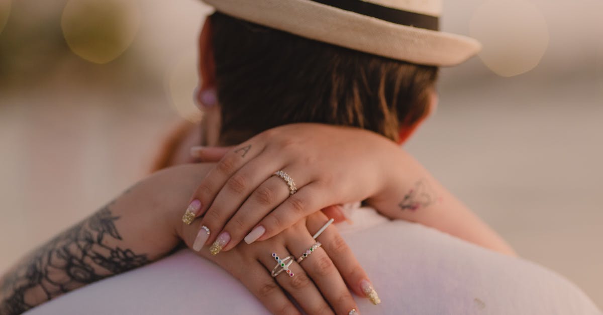 découvrez comment les hommes expriment leur amour à travers leur personnalité unique et leurs façons d'aimer.