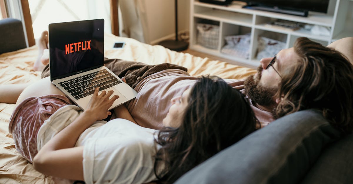 découvrez les mini-séries captivantes sur netflix, des histoires courtes et intenses à ne pas manquer pour des soirées binge-watch inoubliables.