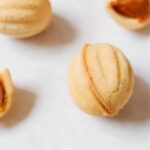 découvrez le caramel balayage, une technique de coloration lumineuse qui illumine vos cheveux avec des reflets chauds et naturels pour un effet soleil sublimé.