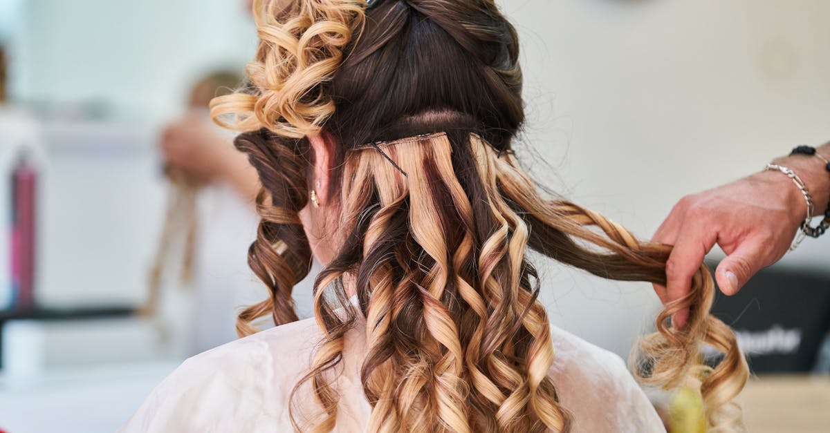 découvrez des coupes de cheveux parfaites pour les cheveux bouclés, adaptées à tous les styles et textures pour sublimer vos boucles naturelles.