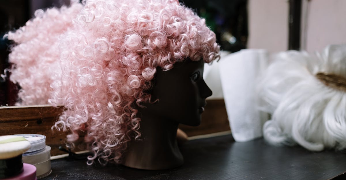 découvrez nos conseils et idées de coupes de cheveux pour cheveux bouclés, adaptées à tous les styles et types de boucles.