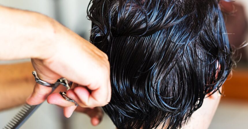 découvrez les coupes de cheveux idéales pour cheveux bouclés, mettant en valeur vos boucles naturelles avec style et soin.