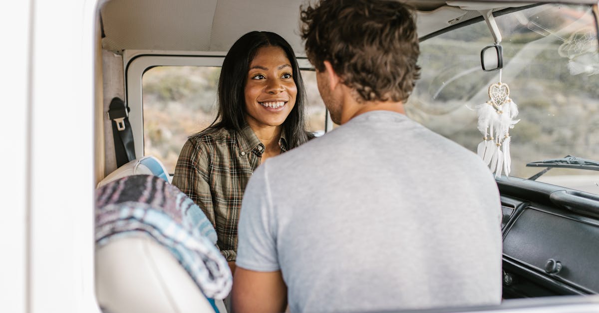 découvrez l'univers mystique du dreamcatcher, cet attrape-rêves traditionnel qui filtre les mauvais rêves et apporte sérénité et protection.