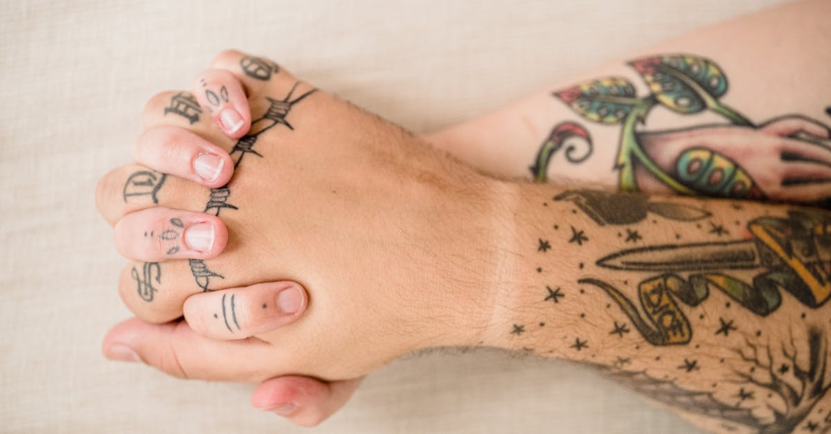 découvrez la signification du tatouage d'aigle, symbole de liberté, puissance et vision. explorez les différentes interprétations culturelles et spirituelles de ce motif emblématique.