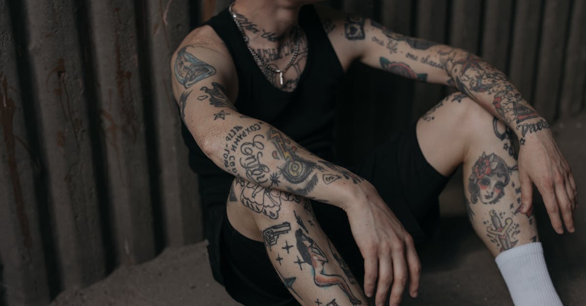 découvrez une sélection de tatouages tristes reflétant des émotions profondes et des histoires personnelles à travers des designs poignants et artistiques.