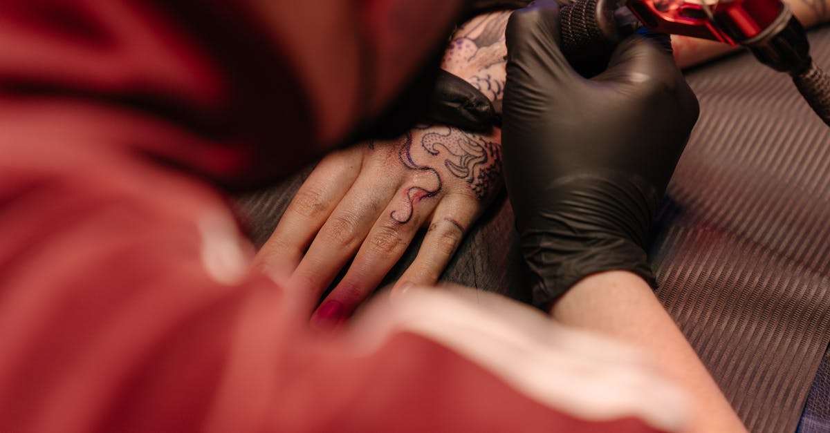 découvrez l'art du tatouage : styles, techniques et inspirations pour exprimer votre personnalité à travers des tatouages uniques et significatifs.