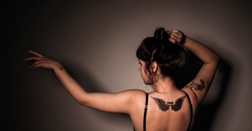 découvrez la signification des différents emplacements de tatouage et ce qu'ils révèlent sur votre personnalité et vos histoires.